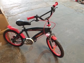 Bicicleta infantil roja