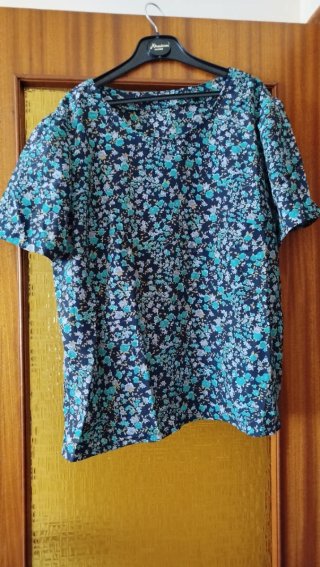 Lote 2 blusas estampadas