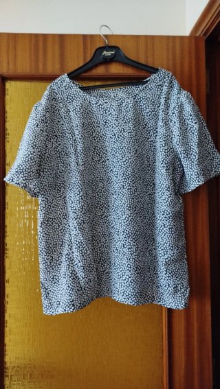 Lote 2 blusas estampadas