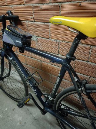 Bicicletta Cannondale R400 colore verdone/blu