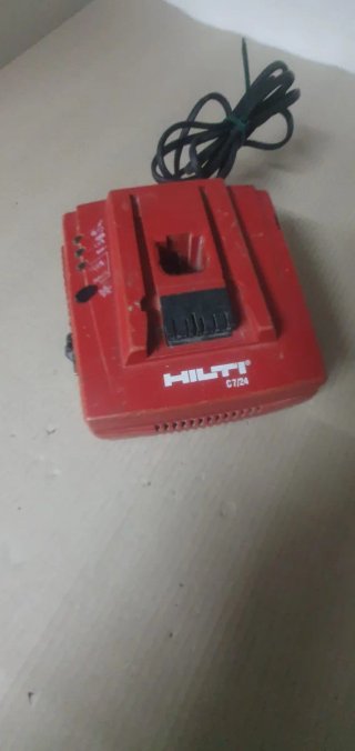 Cargador Hilti C7/24