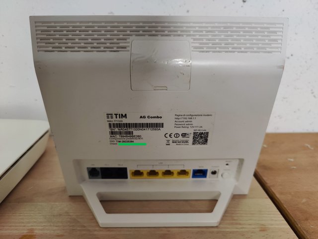n.4 Modem Desktop Switch TIM & TP-LINK funzionanti