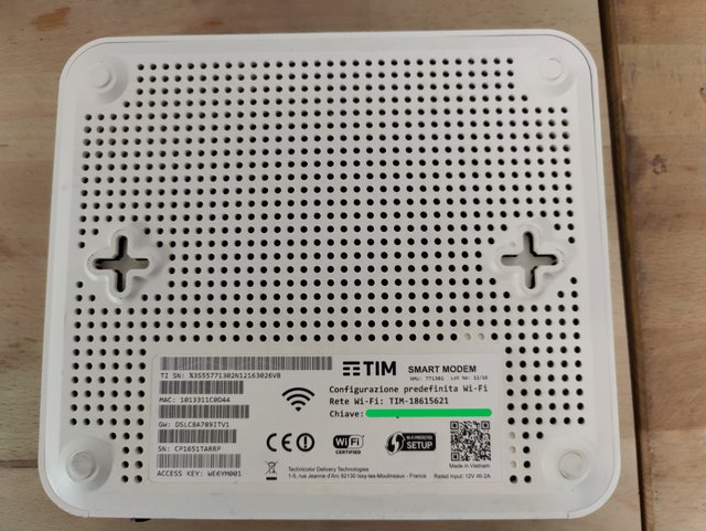 n.4 Modem Desktop Switch TIM & TP-LINK funzionanti