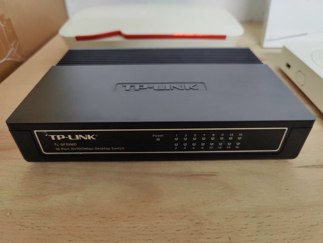 n.4 Modem Desktop Switch TIM & TP-LINK funzionanti