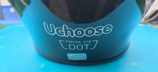 Casco con visera Uchoose