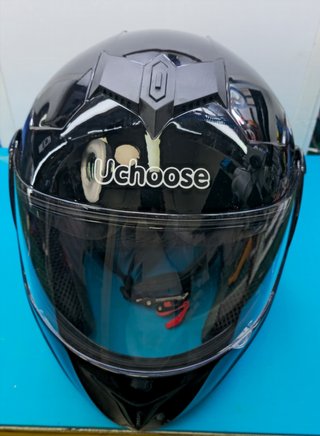 Casco con visera Uchoose