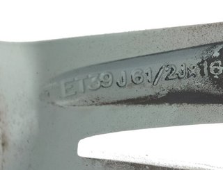 Llanta 4261105330 toyota avensis active 2165042