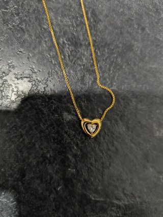 Colgante Guess Corazón con Circonita