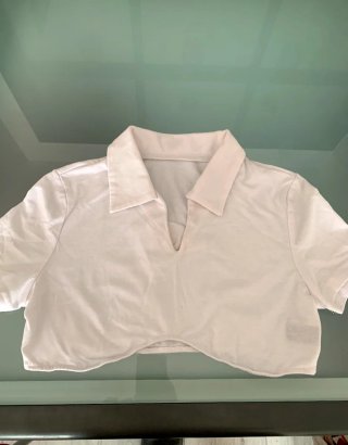 Top blanco cuello polo