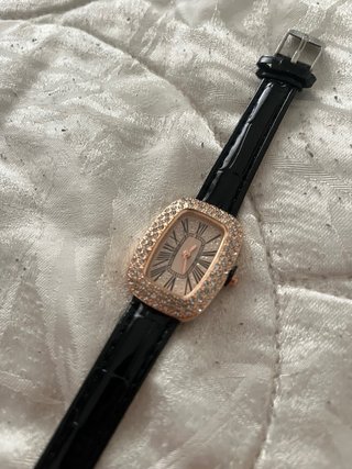 Orologio donna rosa elegante- idea regalo perfetta