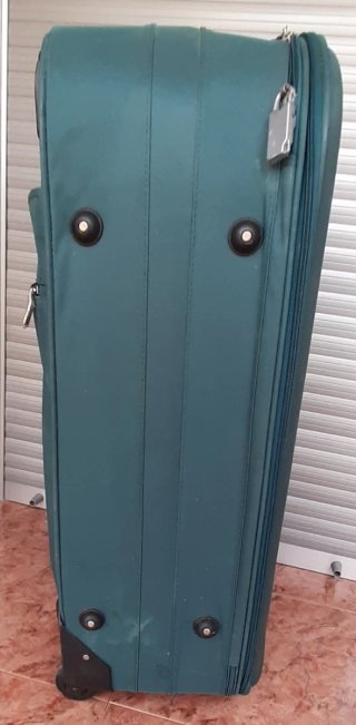 Maleta grande azul con ruedas
