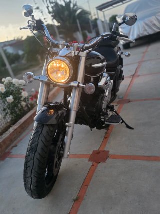 Yamaha Drag Star 900 Negra
