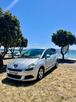 Peugeot 5008 2010