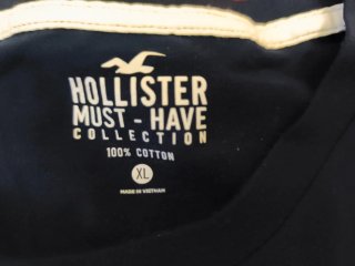 Camiseta Hollister Azul y Roja Talla XL