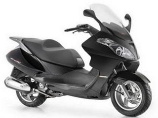 Aprilia 1388 dis105628 carenado tras izq atlantic