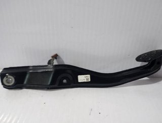 143510 ghk143300b pedal del freno mazda 3 lim. ()