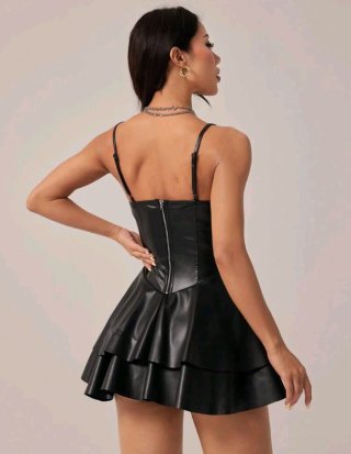 Vestido negro efecto cuero