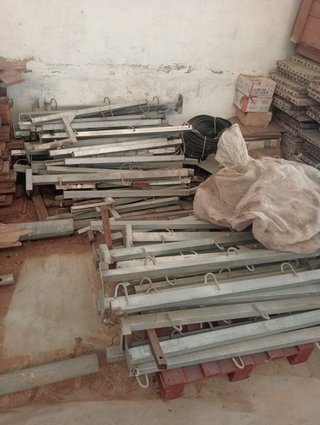 Restos de obra metálicos