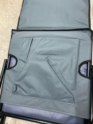 Tumbona portátil plegable gris