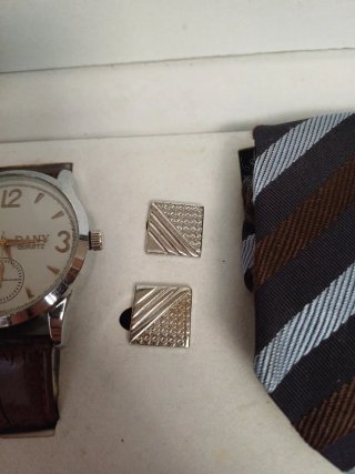 Scatola regalo Fancy: orologio, cravatta, gemelli,