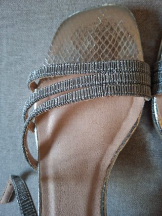 Sandalias plateadas mujer verano