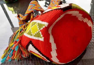 Bolso Mochila WAYÚU Artesanía Colombiana nuevecito