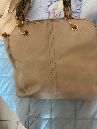 Borsa beige con manico pitone