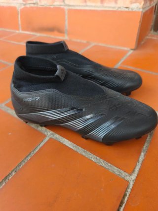 Botas de fútbol Adidas Predator Negras