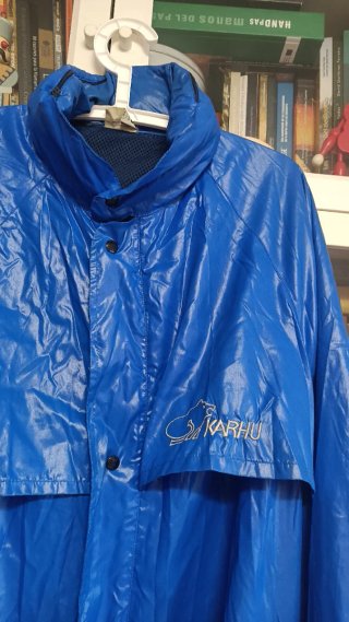 Cortavientos vintage Karhu Azul Talla XXL