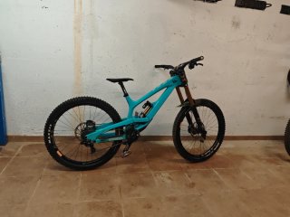 YT Tues CF Pro Race