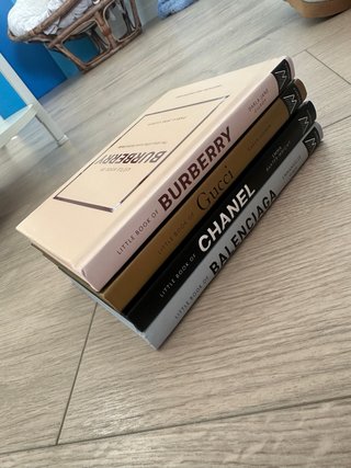 Libri di moda: Burberry, Gucci, Chanel, Balenciaga