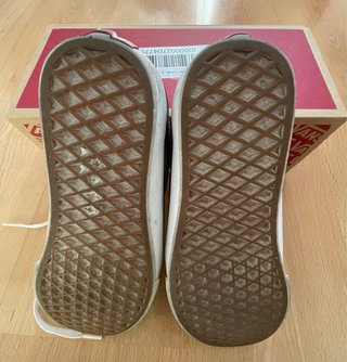Vans granate talla 38 con caja