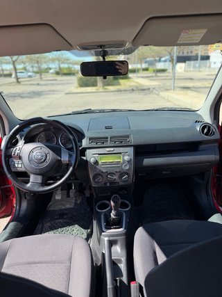 Mazda 2 2004