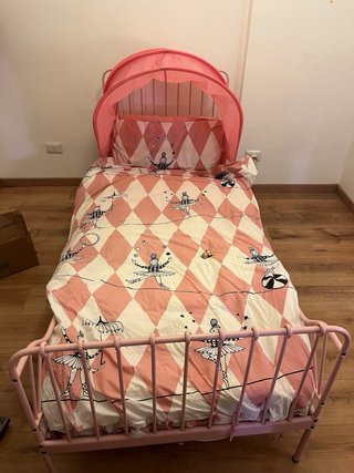 Lettino singolo Ikea bambina allungabile. Roma