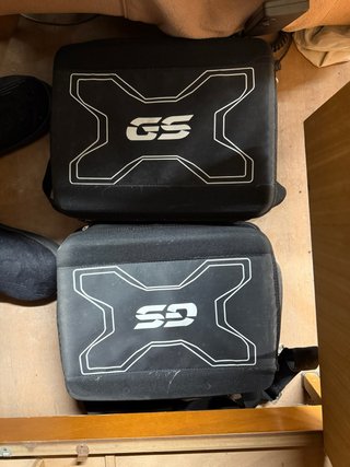 Bolsos GS negros