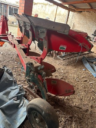 Arado Vogel Noot 3 vertederas fusible