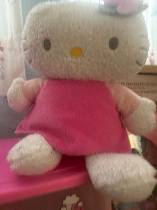 Lote Hello Kitty: Dispensador, peluche y Cajonera