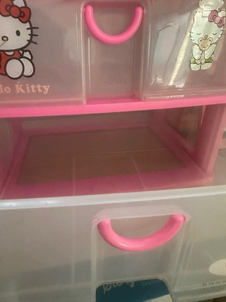 Lote Hello Kitty: Dispensador, peluche y Cajonera