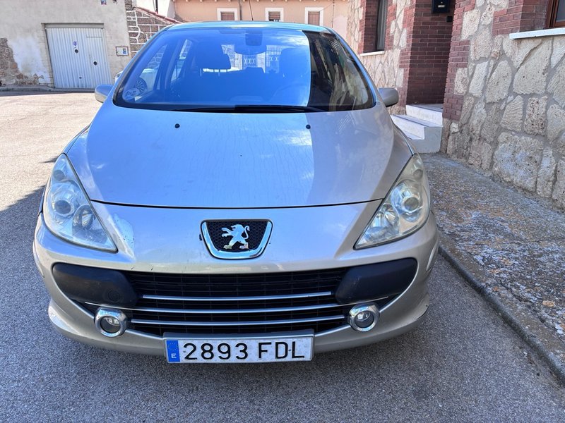 Peugeot 307 2006 - foto 1