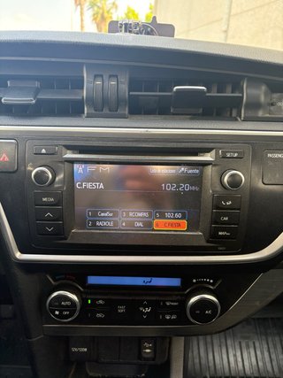 Toyota Auris 2013