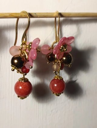 Orecchini fiori giada corallo acciaio oro