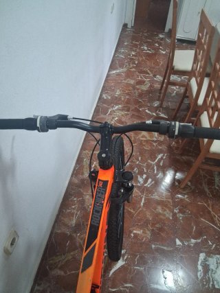 Bicicleta Montaña Naranja B'Twin