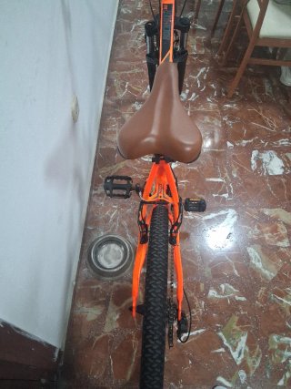 Bicicleta Montaña Naranja B'Twin