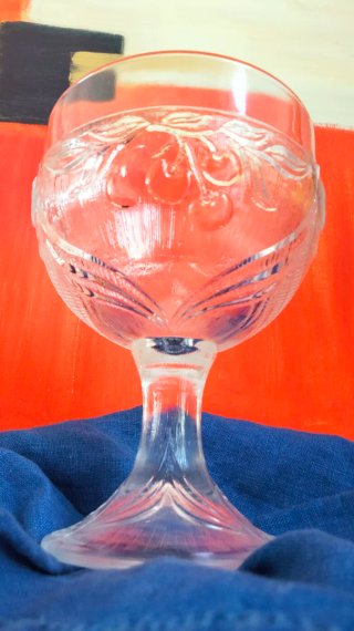 Coppa in vetro con decoro ciliegie vintage