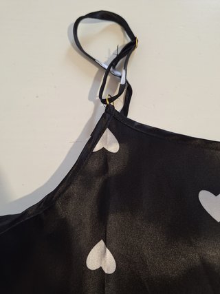 Camisón raso negro corazones talla única (NUEVO)