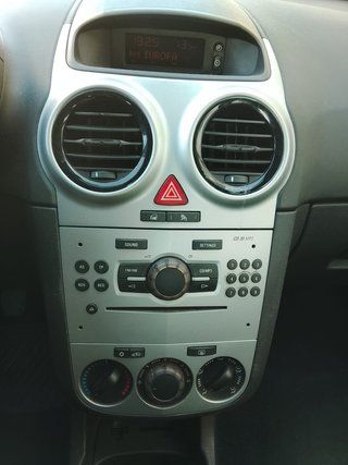 Opel Corsa 2010 1.3 dci