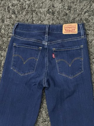 Levi's 312 Shaping Slim Jeans W24 L32