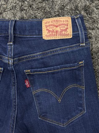 Levi's 312 Shaping Slim Jeans W24 L32