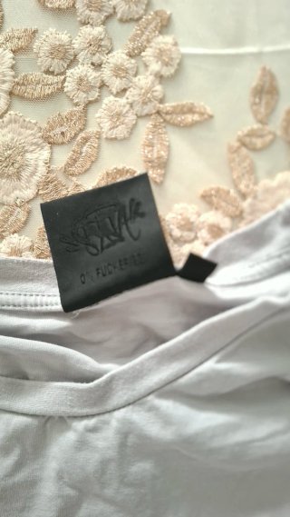 Camiseta Syna World Rosa