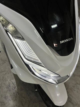 Honda PCX 125 2024 Blanca